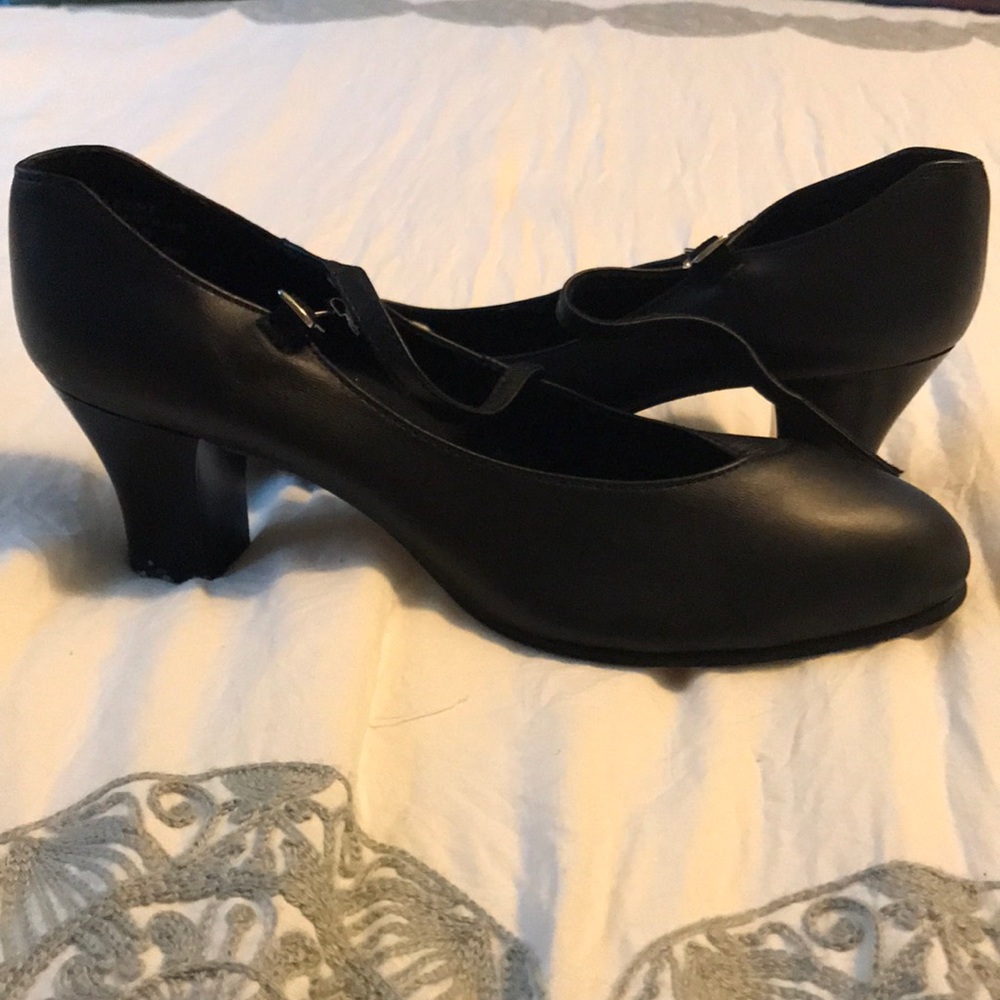 Capezio Character Heels